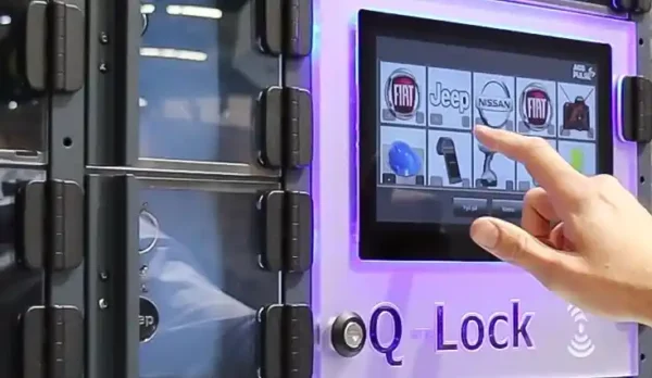 Q-Lock är en smart vägghängd varuautomat för enkel och säker utlämning av artiklar 24/7. Q-Lock har även lånefunktion perfekt för utåning av nycklar, mobiltelefoner,handskanners, läsplattor m.m.